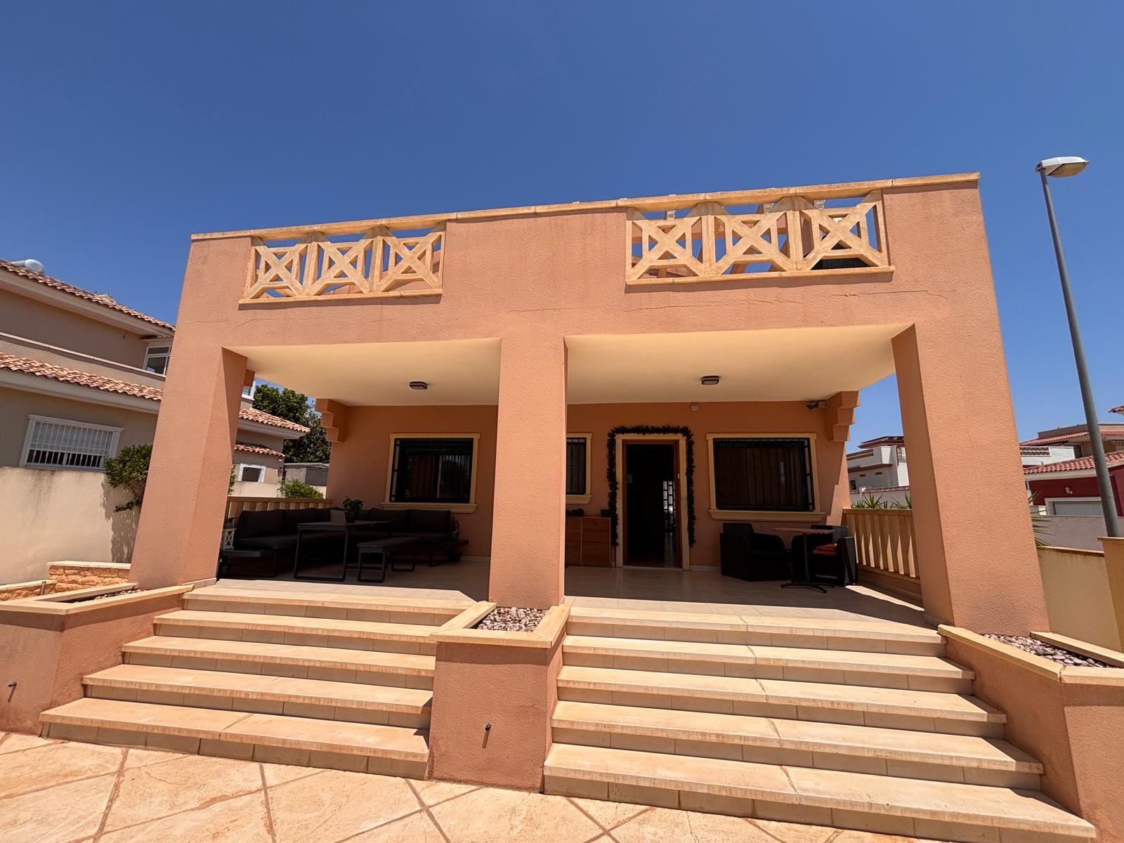 Villa à Ciudad Quesada, Alicante, Espagne 4 chambres, 175 m2 No. 137978