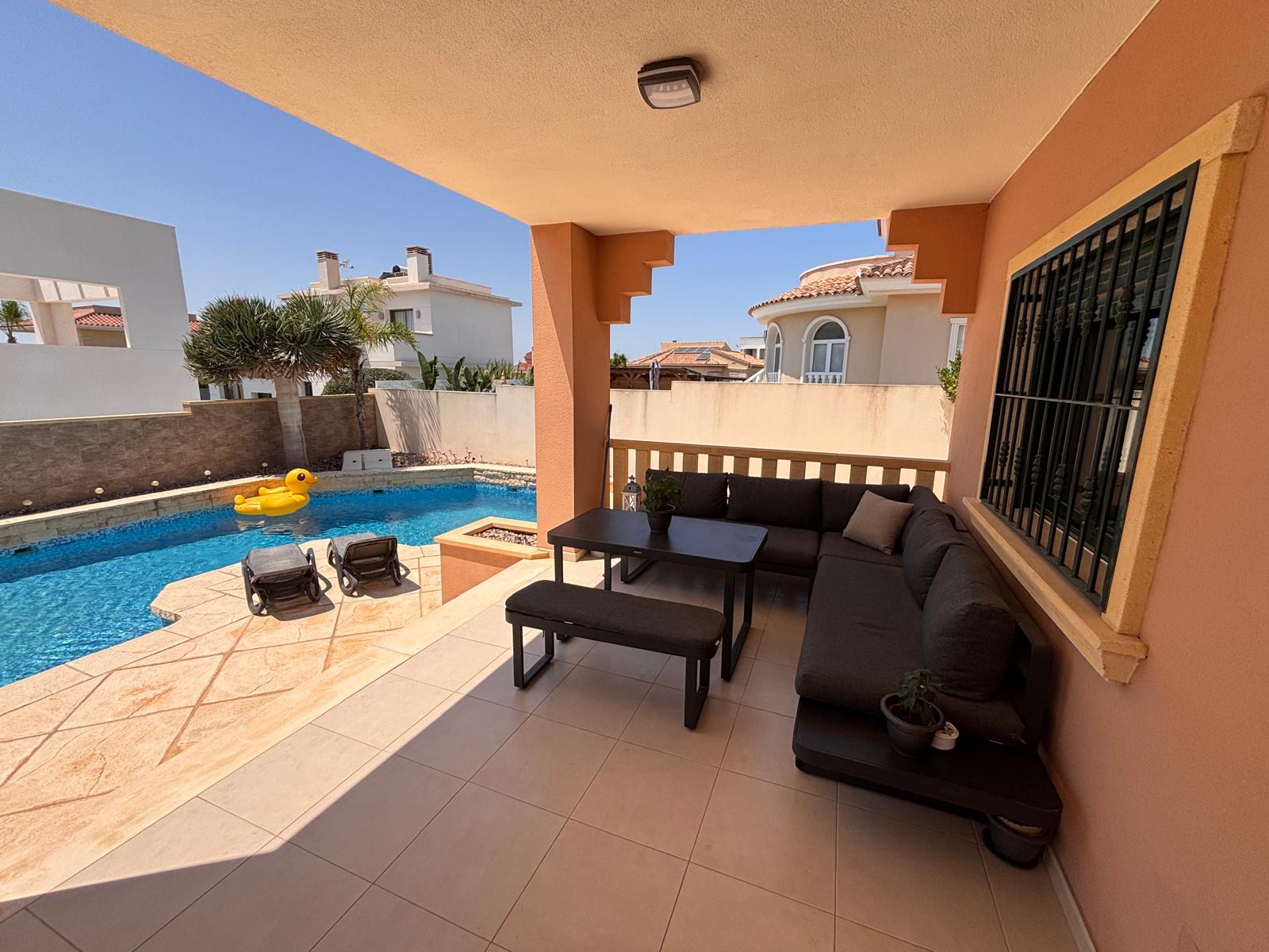 Villa à Ciudad Quesada, Alicante, Espagne 4 chambres, 175 m2 No. 137978