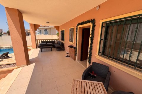 Willa w Urbanizacion Ciudad Quesada, Alicante, Hiszpania 4 sypialnie, 175 mkw. nr 137978 – zdjęcie 20