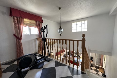 Huvila myytävänä Alicante, Espanja, 5 makuuhuonetta, 214 m2 No. 137978 - kuva 19