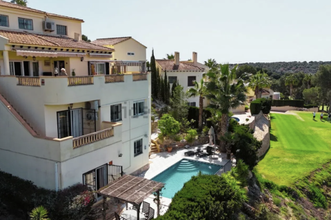 Huvila myytävänä Alicante, Espanja, 5 makuuhuonetta, 214 m2 No. 137978 - kuva 1