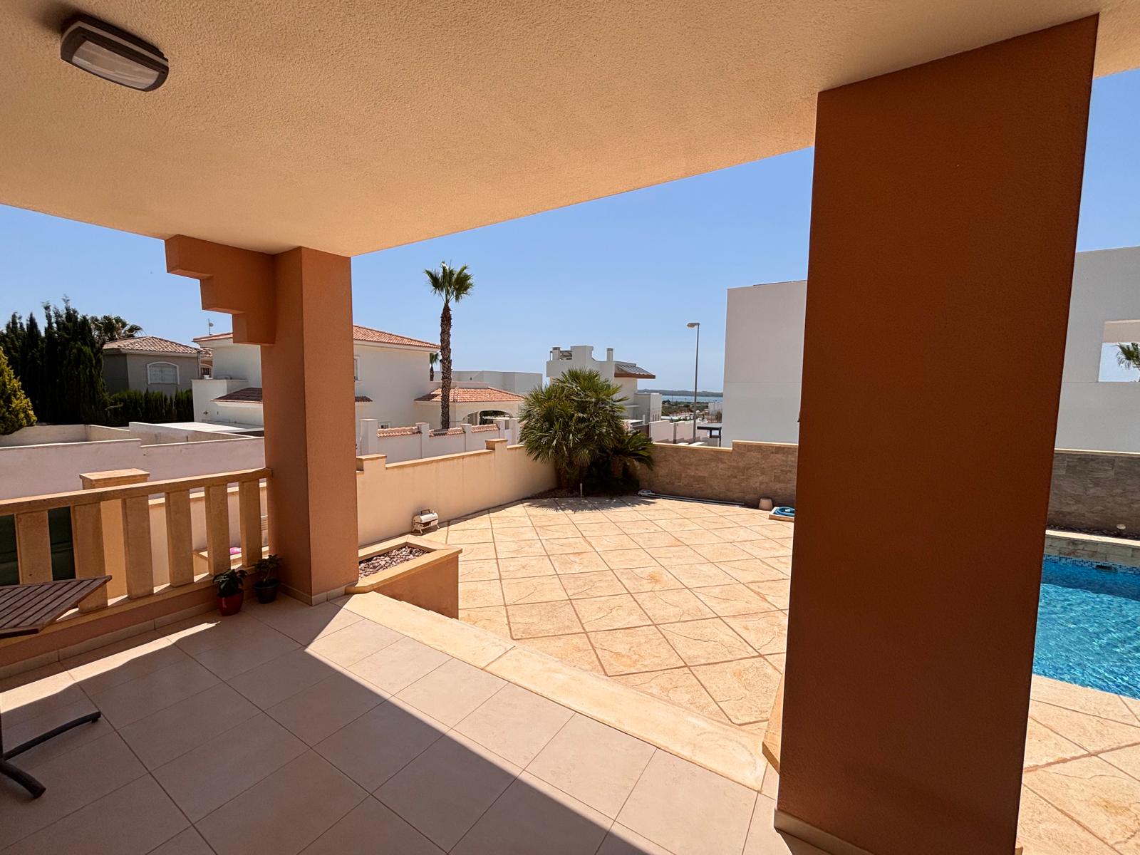 Villa à Ciudad Quesada, Alicante, Espagne 4 chambres, 175 m2 No. 137978