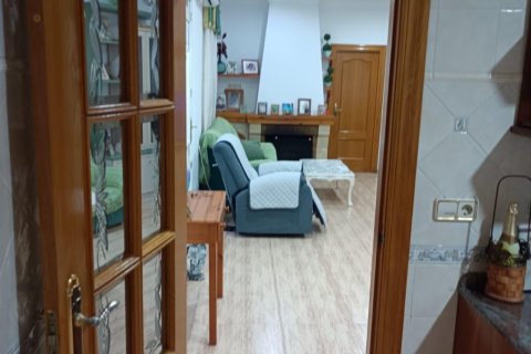 Townhouse for sale Cox, Alicante, Spain 4 bedrooms, 300 sq.m. No. 137981 - photo 9