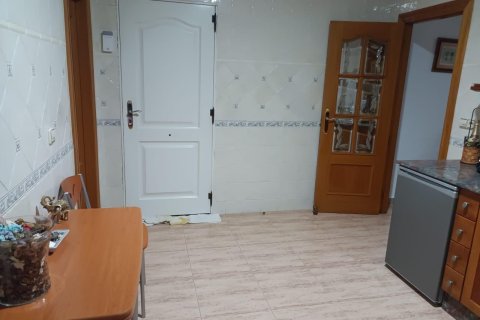 Townhouse for sale Cox, Alicante, Spain 4 bedrooms, 300 sq.m. No. 137981 - photo 6