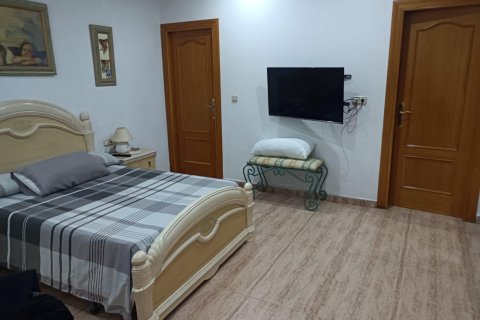 Townhouse for sale Cox, Alicante, Spain 4 bedrooms, 300 sq.m. No. 137981 - photo 11