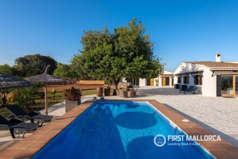 Finca in Llucmajor, Mallorca, Spanien 4 Schlafzimmer, 190 m2 Nr. 179414