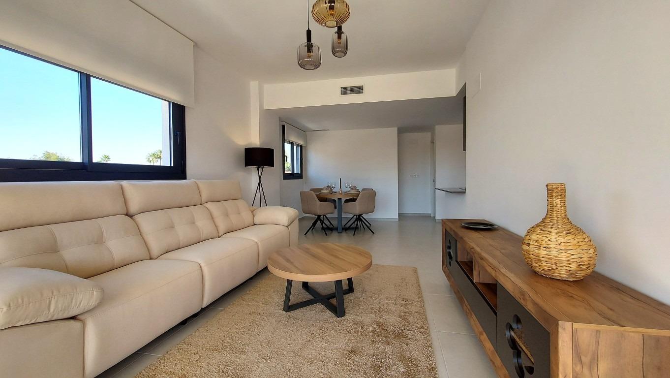 Dzīvoklis San Miguel de Salinas, Alicante, Spānijā 3 istabas, 118 m2 Nr. 137149
