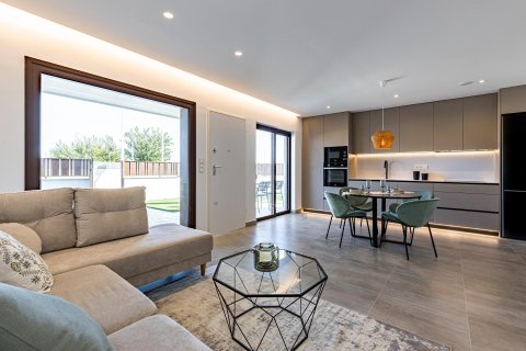 Bungalow zum Verkauf in Pilar de la Horadada, Alicante, Spanien 2 Schlafzimmer, 80 m2 Nr. 142351 - Foto 8