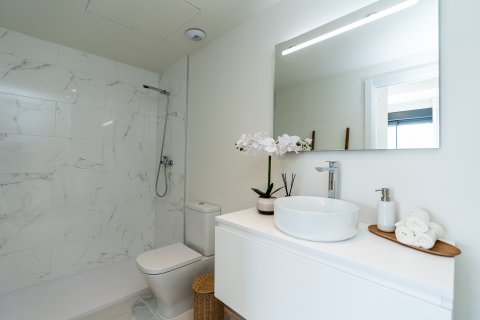Продажа квартиры в Бенальмадена, Малага, Испания 2 спальни, 103.8м2 №174113 - фото 12