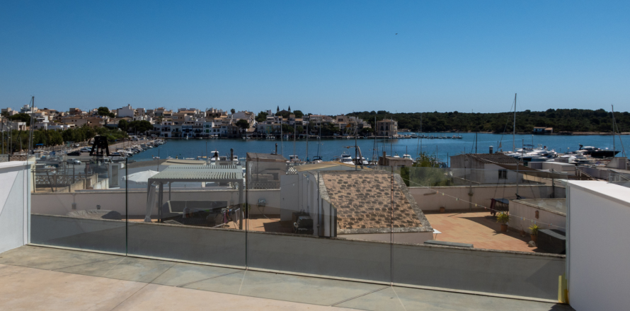 Townhouse in Portocolom, Mallorca, Spain 3 bedrooms, 230 sq.m. No. 168906