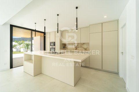 Villa till salu i Benalmadena, Malaga, Spanien 5 sovrum, 527 kvm. Nr. 157832 - foto 8