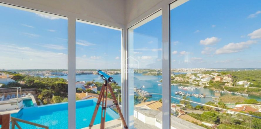 Villa in Mahon, Menorca, Spain 3 bedrooms, 136 sq.m. No. 167783