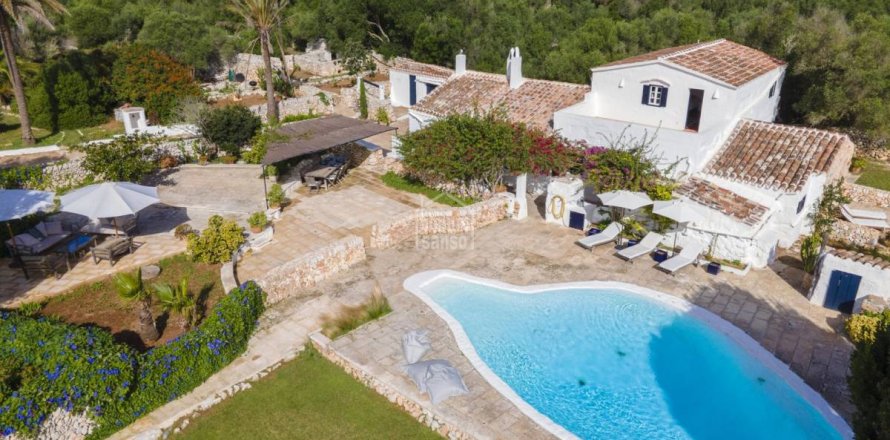 Hus i Sant Lluis, Menorca, Spanien 5 sovrum, 335 kvm. Nr. 194822