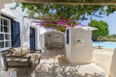 Hus till salu i Sant Lluis, Menorca, Spanien 5 sovrum, 335 kvm. Nr. 194822 - foto 2
