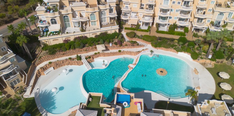 Apartment in Guardamar del Segura, Alicante, Spain 2 bedrooms, 112 sq.m. No. 194819