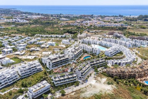 Apartamento en venta en Estepona, Málaga, España 2 dormitorios, 126.89 m2 No. 190675 - foto 5