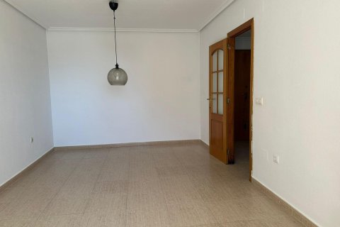 Wohnung zum Verkauf in Torrevieja, Alicante, Spanien 2 Schlafzimmer, 70 m2 Nr. 184318 - Foto 2