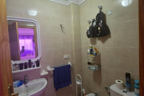 Wohnung zum Verkauf in Torrevieja, Alicante, Spanien 3 Schlafzimmer, 75 m2 Nr. 184319 - Foto 10