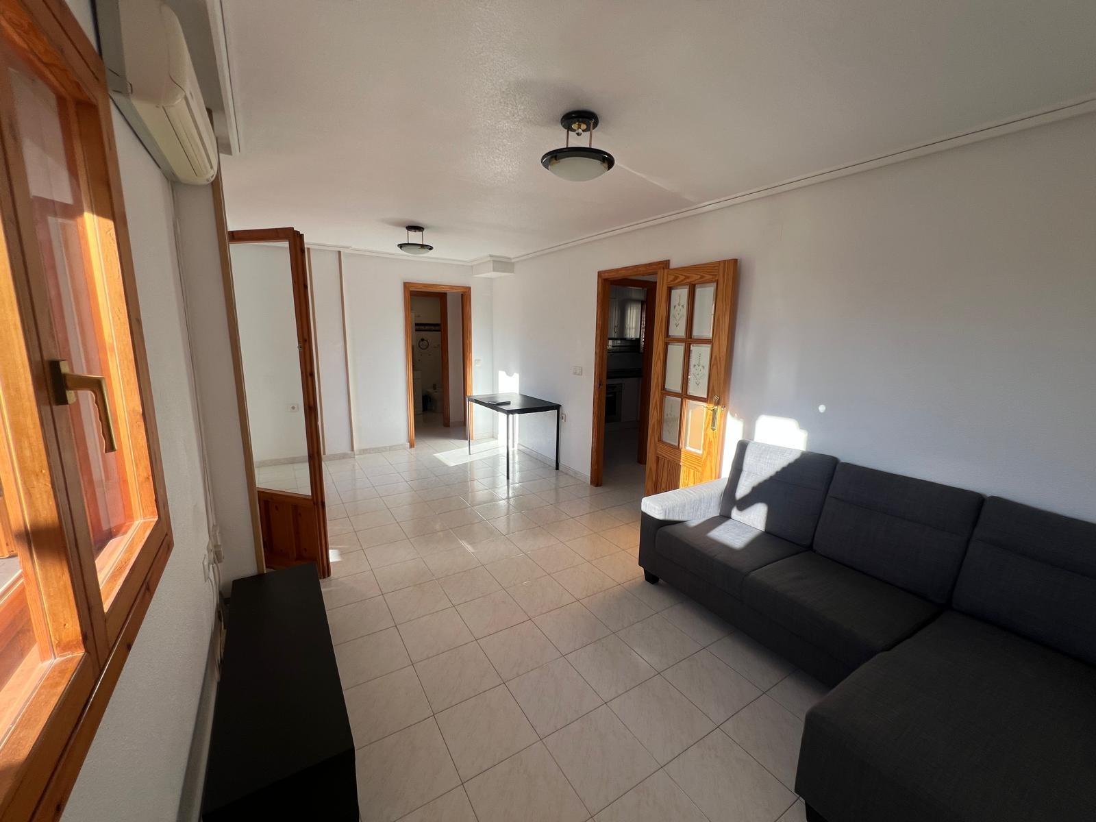 Apartment à Torrevieja, Alicante, Espagne 2 chambres, 74 m2 No. 184323