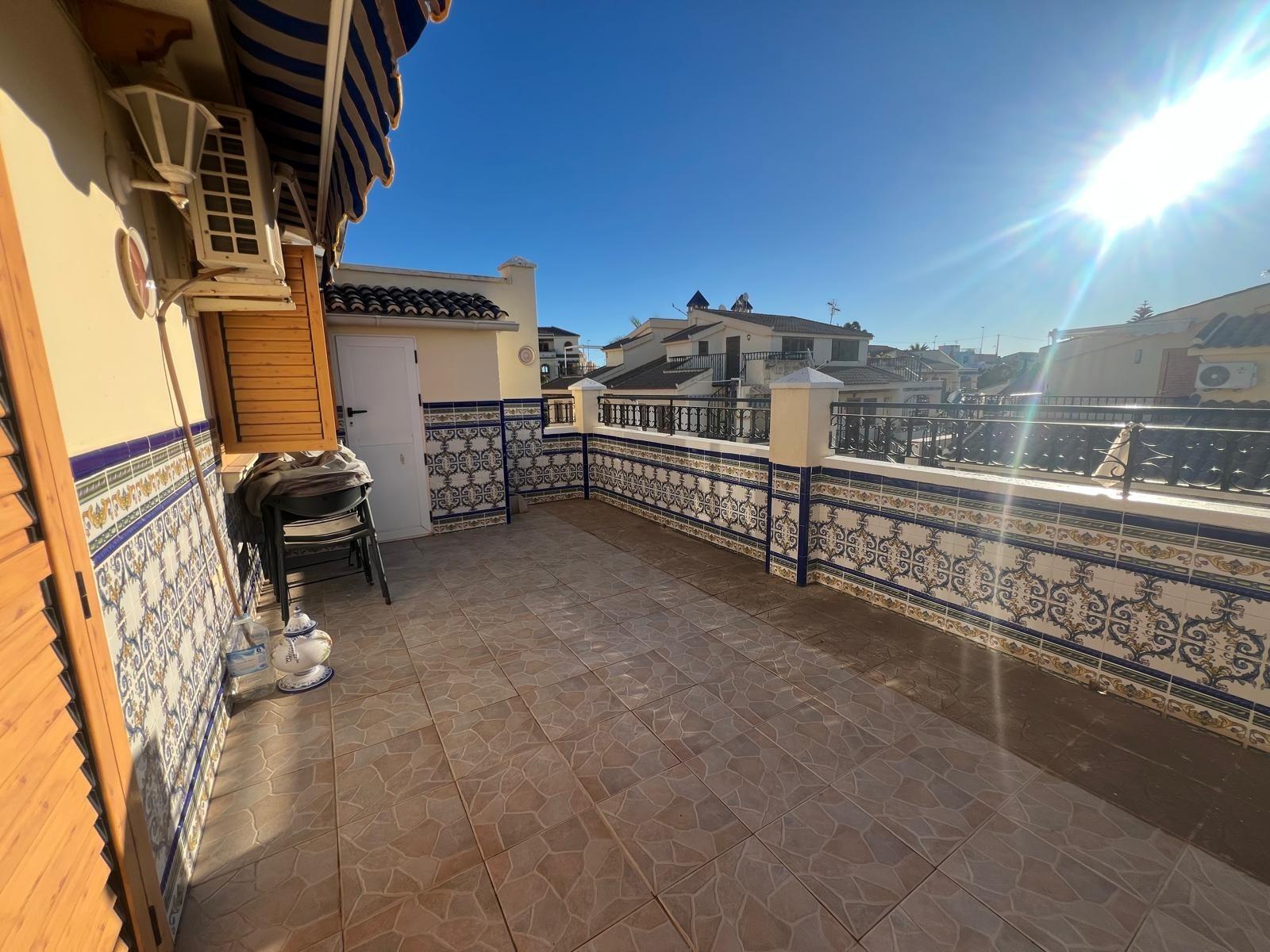 Apartment à Torrevieja, Alicante, Espagne 2 chambres, 74 m2 No. 184323