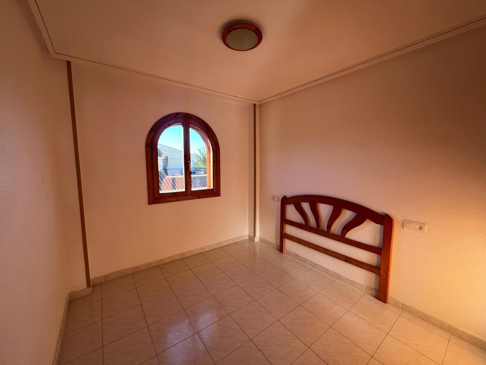 Apartment à Torrevieja, Alicante, Espagne 2 chambres, 74 m2 No. 184323