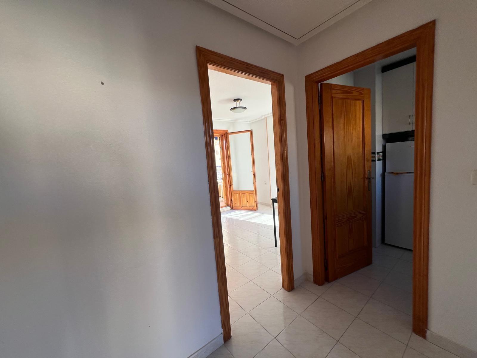 Apartment à Torrevieja, Alicante, Espagne 2 chambres, 74 m2 No. 184323
