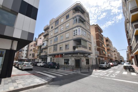 Продажа квартиры в Торревьеха, Аликанте, Испания 2 спальни, 103м2 №184320 - фото 20