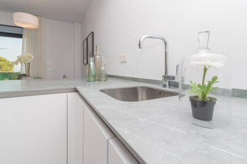 Bungalow for sale in Torrevieja, Alicante, Spain 3 bedrooms,  No. 156441 - photo 5