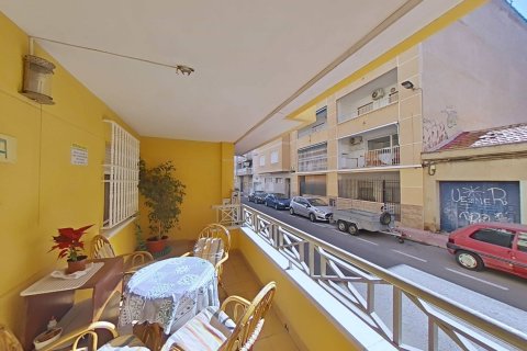 Wohnung zum Verkauf in Torrevieja, Alicante, Spanien 4 Schlafzimmer, 120 m2 Nr. 184450 - Foto 2