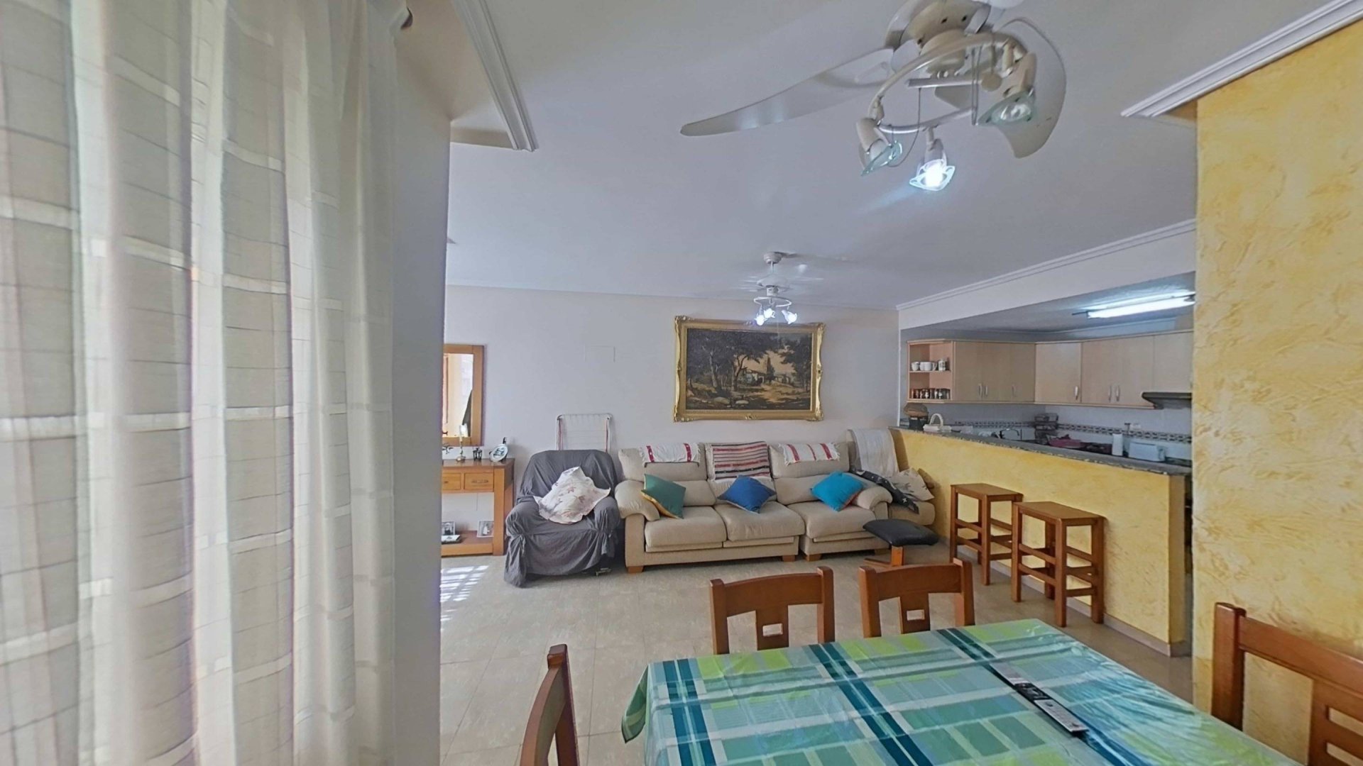Apartament w Torrevieja, Alicante, Hiszpania 4 sypialnie, 120 mkw. nr 184450