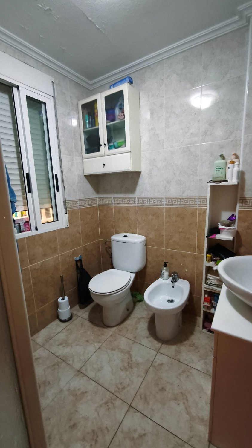 Apartament w Torrevieja, Alicante, Hiszpania 4 sypialnie, 120 mkw. nr 184450