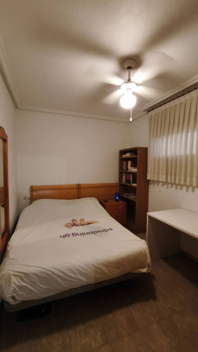Apartament w Torrevieja, Alicante, Hiszpania 4 sypialnie, 120 mkw. nr 184450