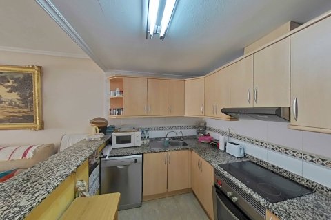 Apartment in Torrevieja, Alicante, Spain 4 bedrooms, 120 sq.m. No. 184450
