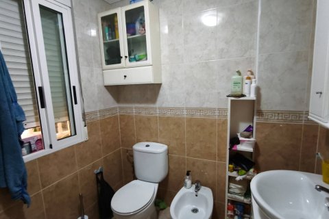 Wohnung zum Verkauf in Torrevieja, Alicante, Spanien 4 Schlafzimmer, 120 m2 Nr. 184450 - Foto 10