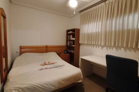 Wohnung zum Verkauf in Torrevieja, Alicante, Spanien 4 Schlafzimmer, 120 m2 Nr. 184450 - Foto 15