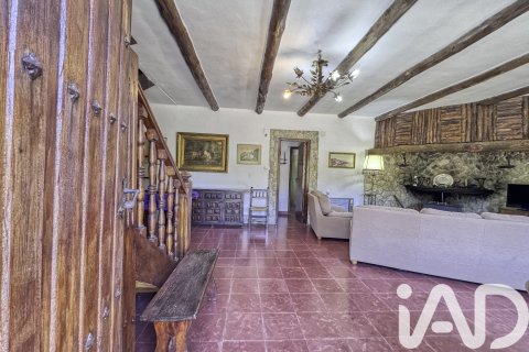 Apartament w Teruel, Hiszpania 6 sypialni, 228 mkw. nr 172838 – zdjęcie 3