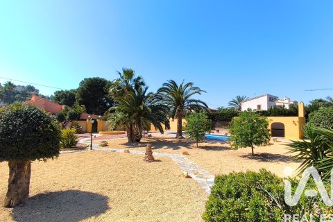 Hus till salu i Mutxamel, Alicante, Spanien 5 sovrum, 317 kvm. Nr. 172836 - foto 3