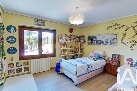 Hus till salu i Mutxamel, Alicante, Spanien 5 sovrum, 317 kvm. Nr. 172836 - foto 15
