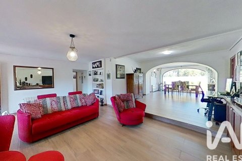 Hus till salu i Mutxamel, Alicante, Spanien 5 sovrum, 317 kvm. Nr. 172836 - foto 5