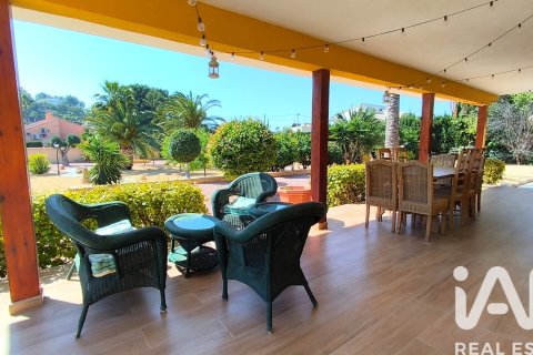 Hus till salu i Mutxamel, Alicante, Spanien 5 sovrum, 317 kvm. Nr. 172836 - foto 2