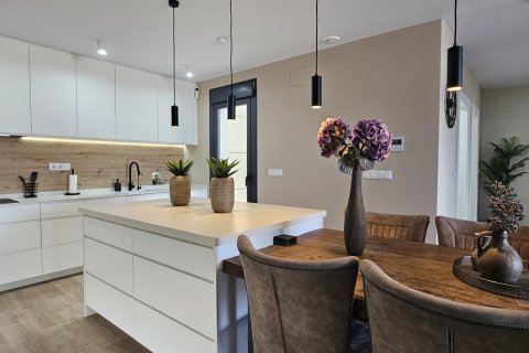 Villa till salu i Dolores, Alicante, Spanien 3 sovrum, 141 kvm. Nr. 144570 - foto 17