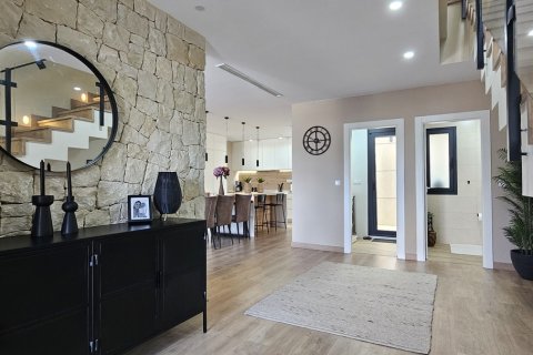 Villa till salu i Dolores, Alicante, Spanien 3 sovrum, 141 kvm. Nr. 144570 - foto 10