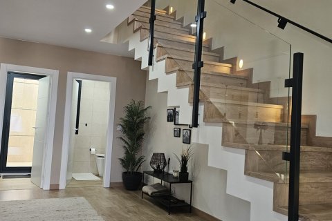 Villa till salu i Dolores, Alicante, Spanien 3 sovrum, 141 kvm. Nr. 144570 - foto 9