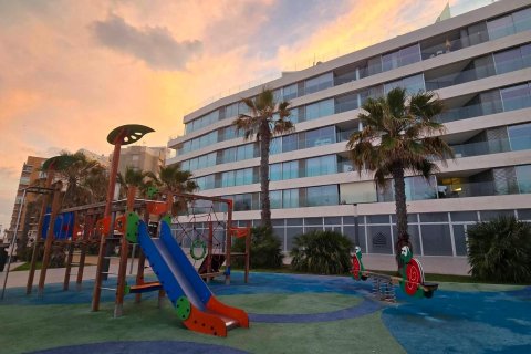 Apartament w Torrevieja, Alicante, Hiszpania 2 sypialnie, 82 mkw. nr 144573 – zdjęcie 29