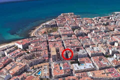 Apartament w Torrevieja, Alicante, Hiszpania 2 sypialnie, 82 mkw. nr 144573 – zdjęcie 19