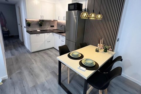 Apartament w Torrevieja, Alicante, Hiszpania 2 sypialnie, 82 mkw. nr 144573 – zdjęcie 8