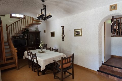 Hus till salu i Elda, Alicante, Spanien 13 sovrum, 1806 kvm. Nr. 194385 - foto 23