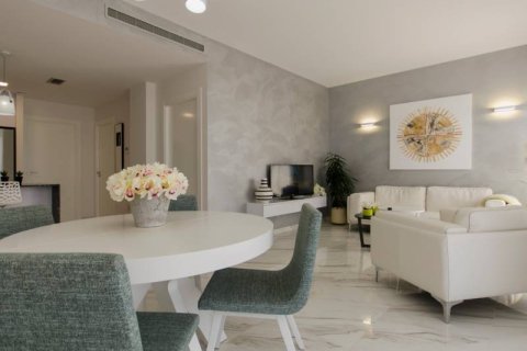 Villa à vendre à Alicante, Espagne, 4 chambres, 239 m2 No. 134048 - photo 18