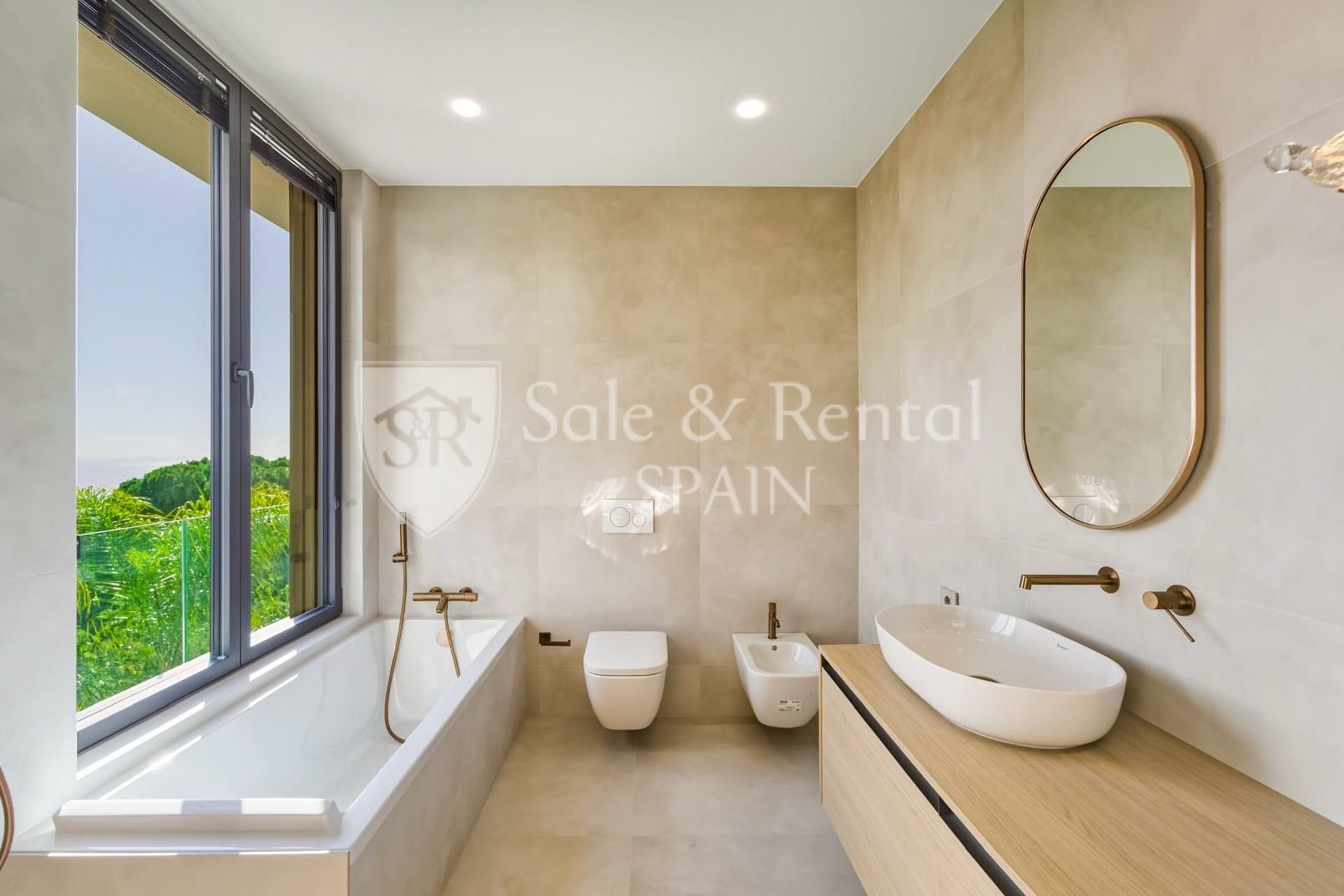 House à Lloret de Mar, Girona, Espagne 3 chambres, 222 m2 No. 168068