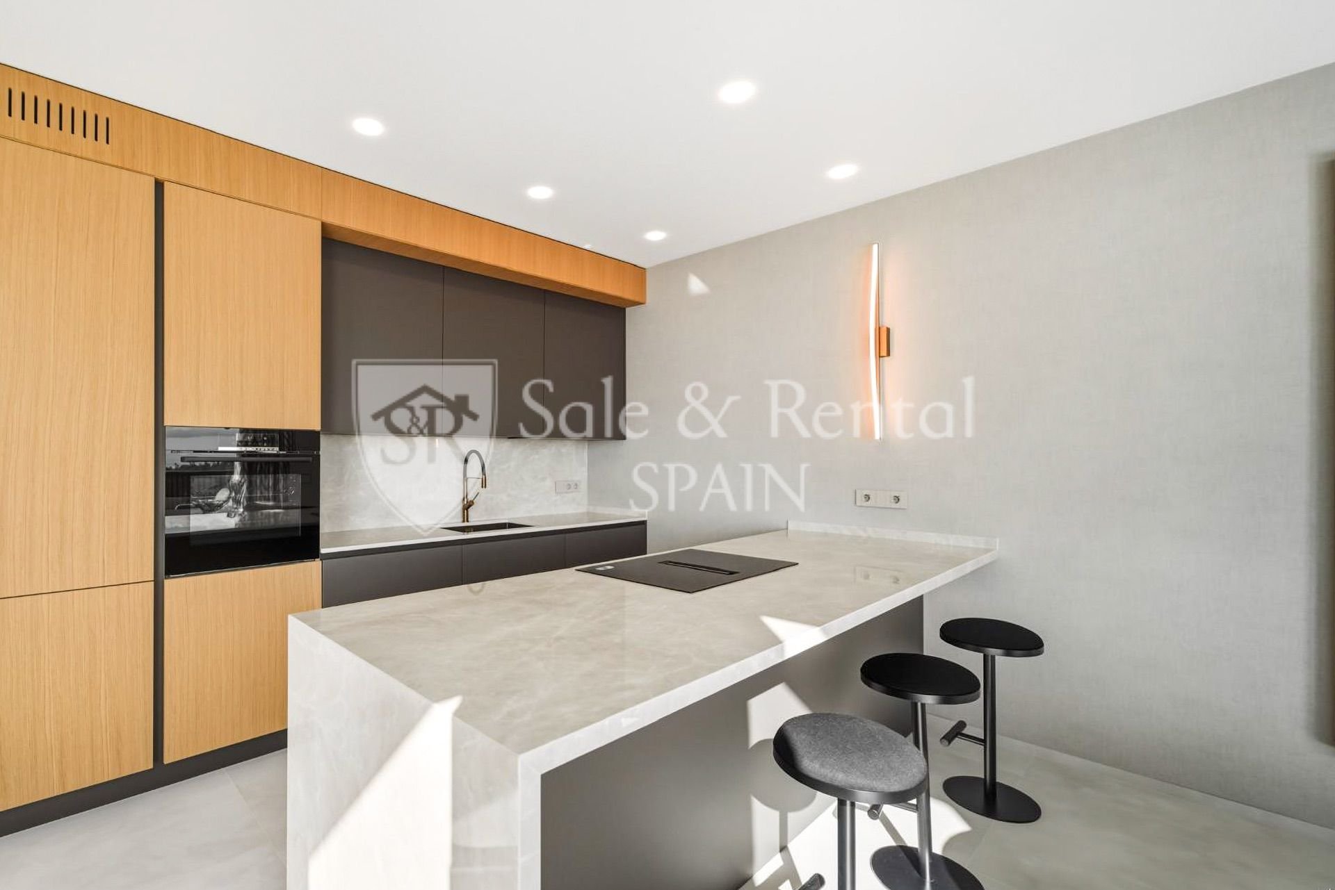 House à Lloret de Mar, Girona, Espagne 3 chambres, 222 m2 No. 168068